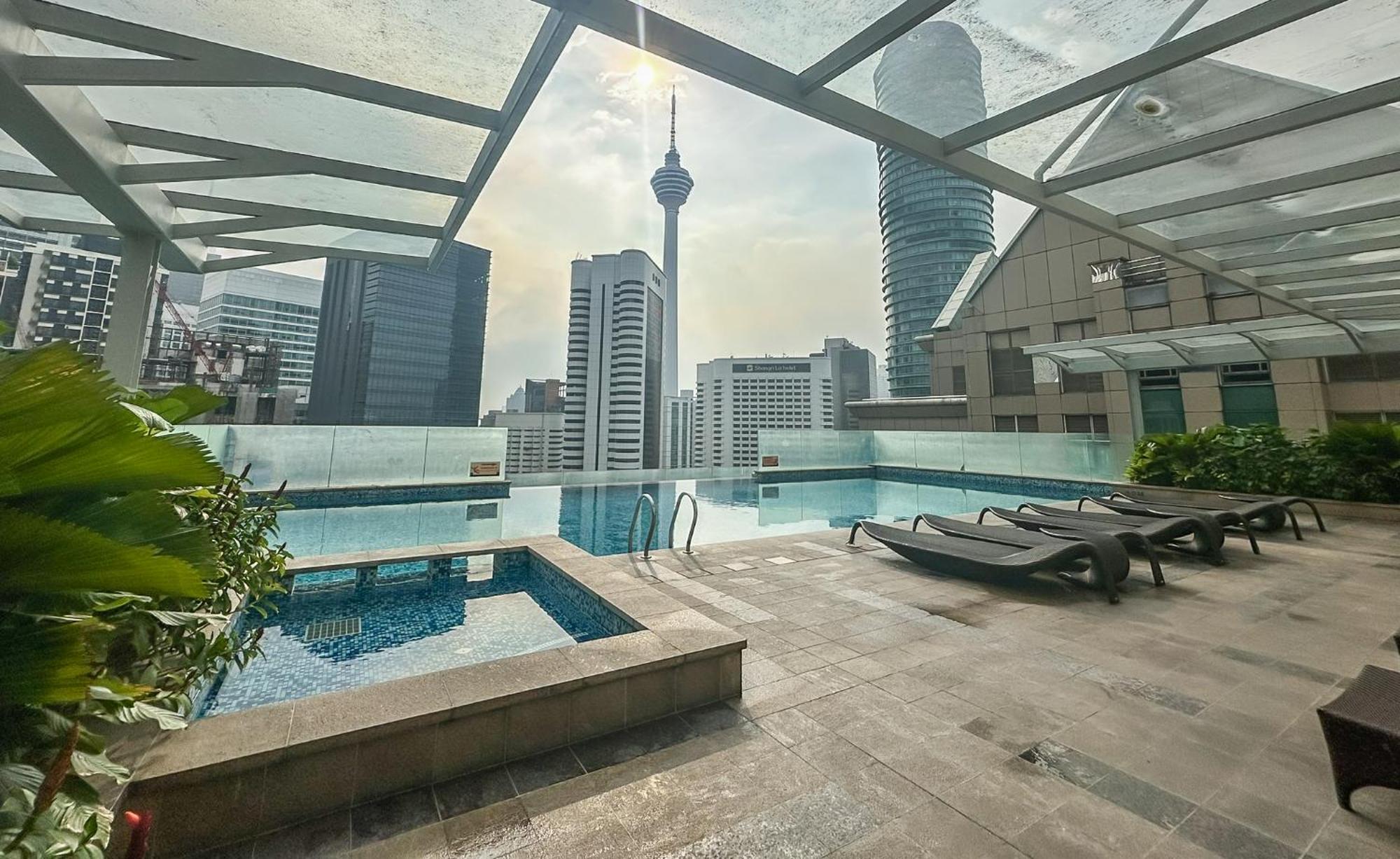 Klcc Suites By Nhb Kuala Lumpur Extérieur photo