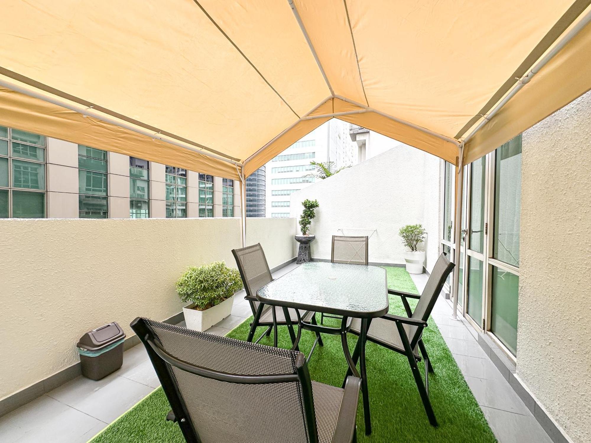 Klcc Suites By Nhb Kuala Lumpur Extérieur photo