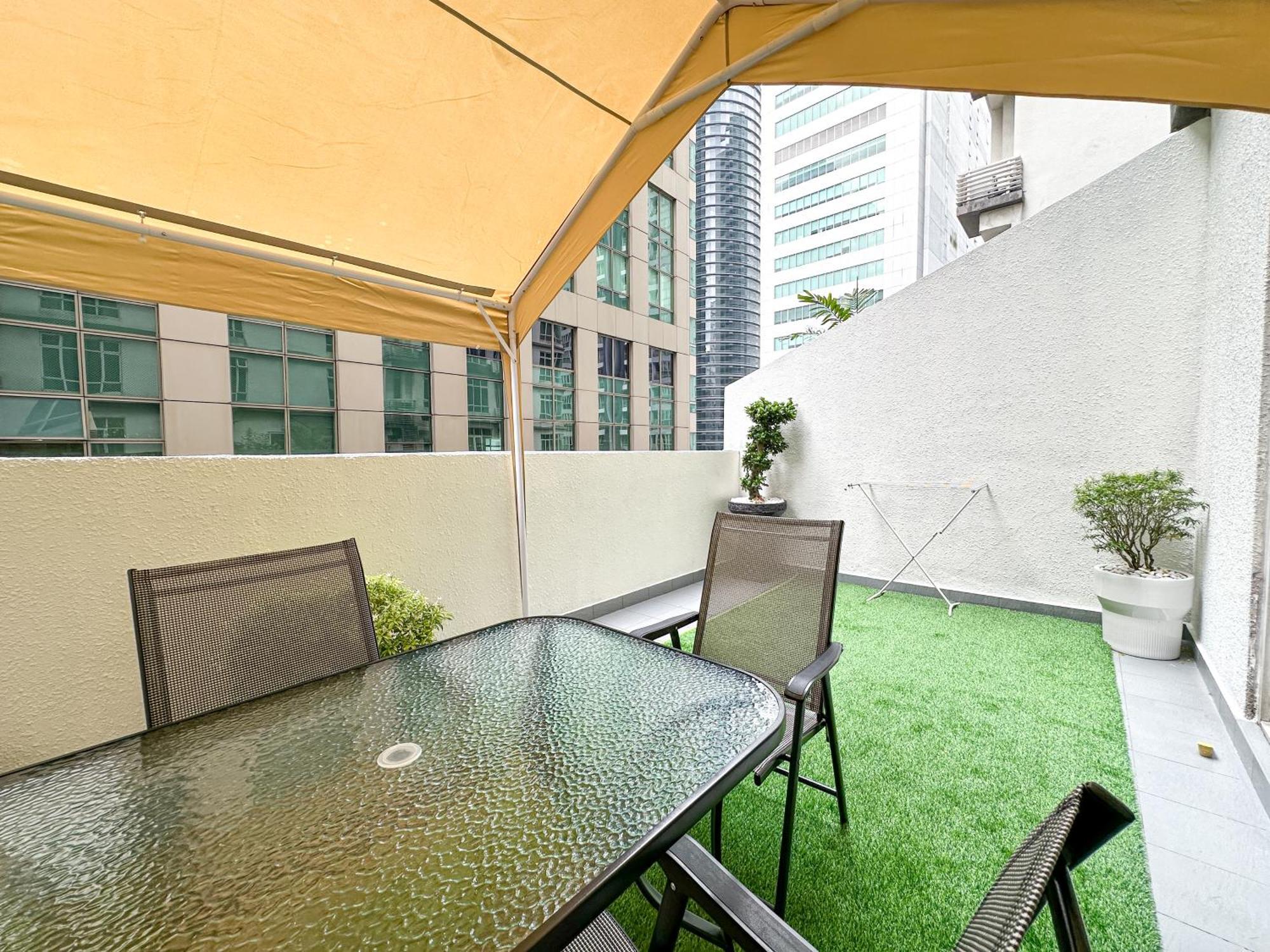 Klcc Suites By Nhb Kuala Lumpur Extérieur photo